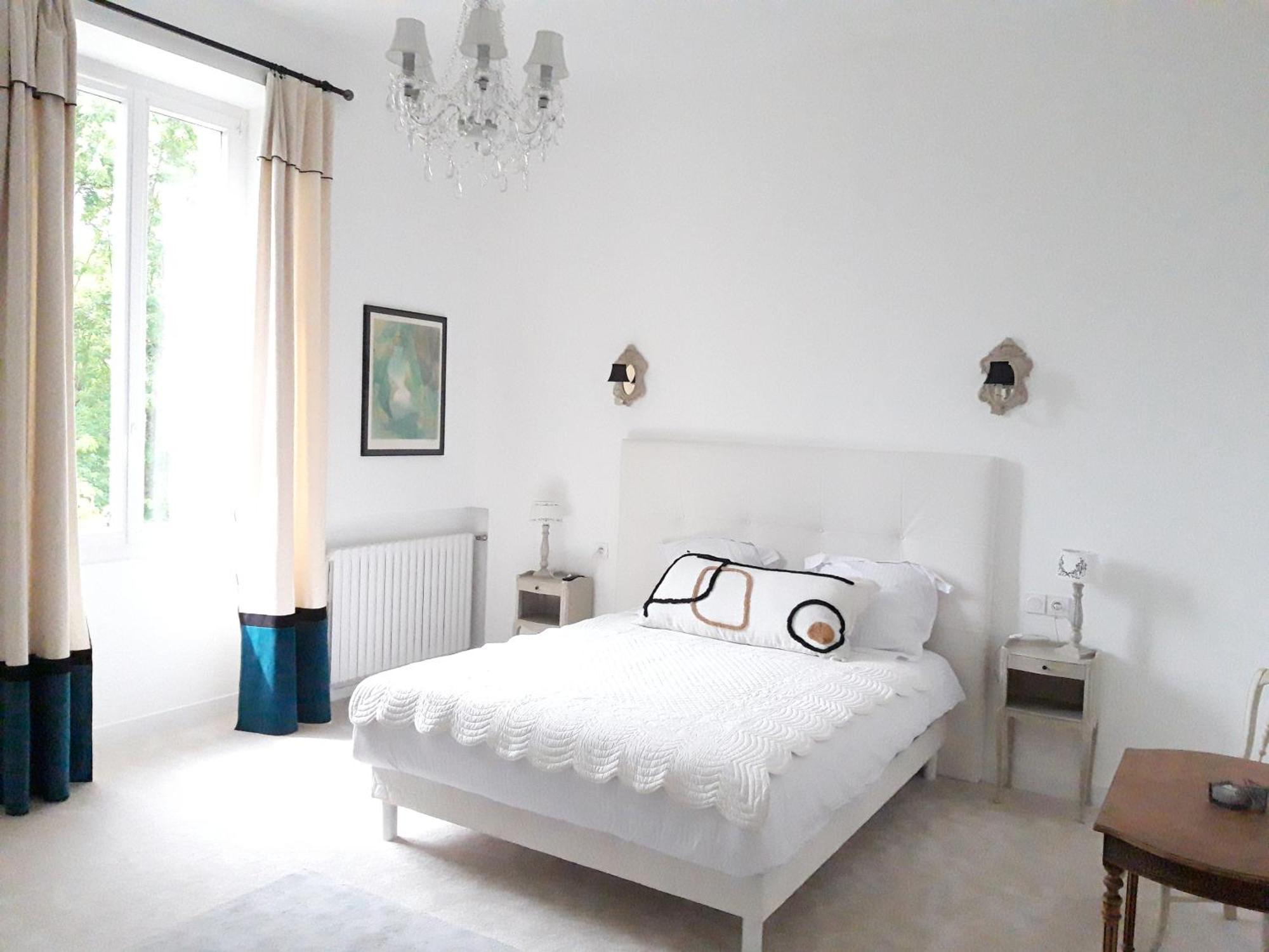 La Gentilhommiere Bed & Breakfast Saint-Aubin-de-Branne ภายนอก รูปภาพ